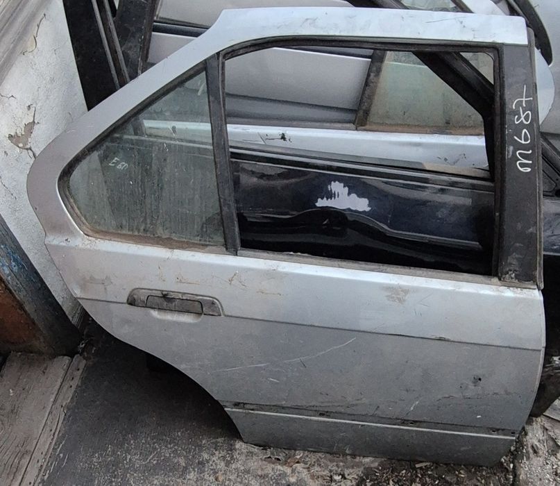 Задние двери на бмв е36