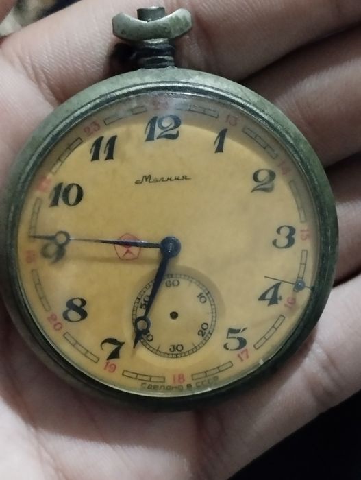 SSSR cho'ntak soati "Molniya Bo'ri" (Ideal Korpus) - Kolleksiya!