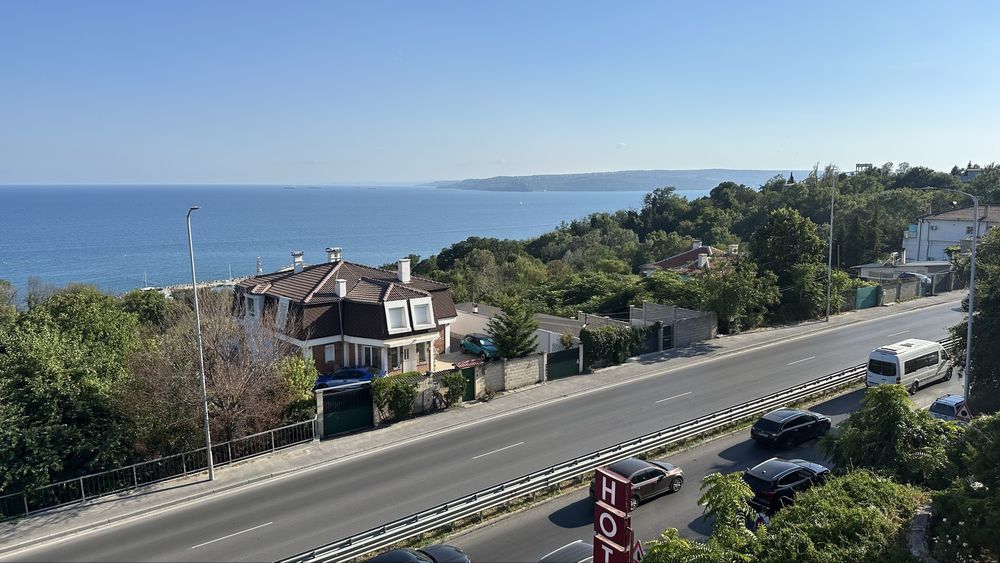 Нощувки с панорамна морска гледка