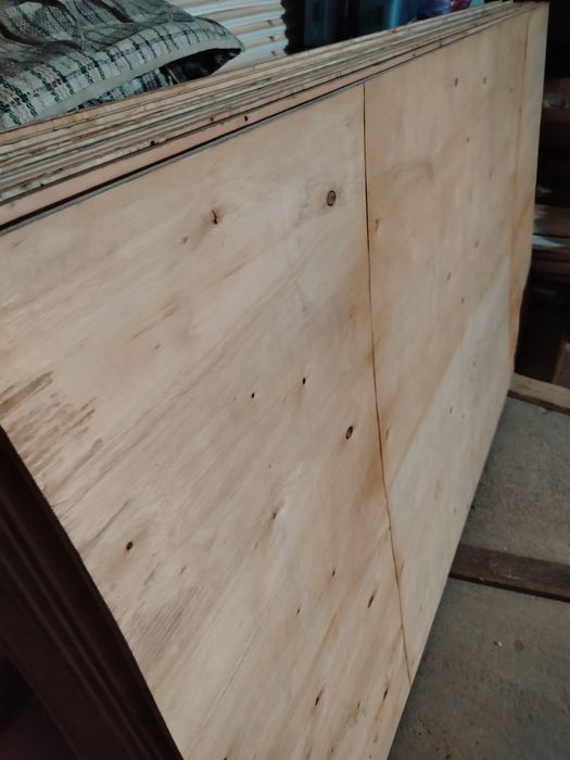 Продам фанеру б/у