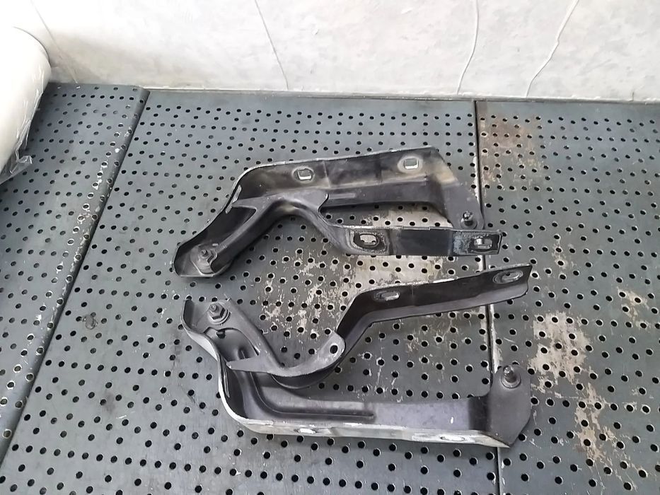 Balamale capota stanga dreapta maserati ghibli m157