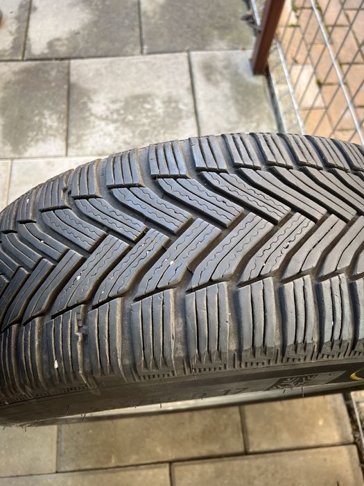 Roti de vara si iarna Doua seturi 205/55/R17 .Mega oferta.Urgent !!!