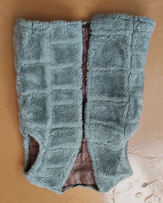 Женская безрукавка