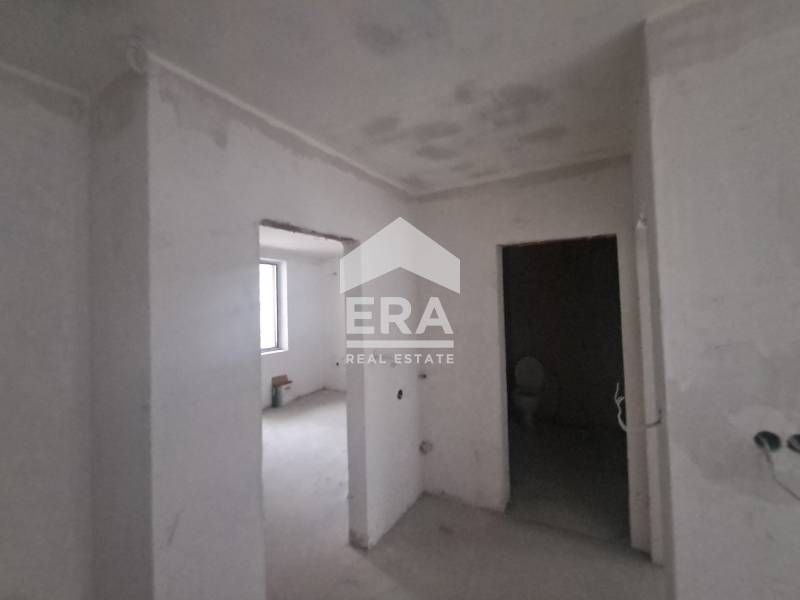 Продава се Тристаен апартамент в Варна, Лятно кино Тракия - 78 кв.м за 1341 €/кв.м - Снимка #8