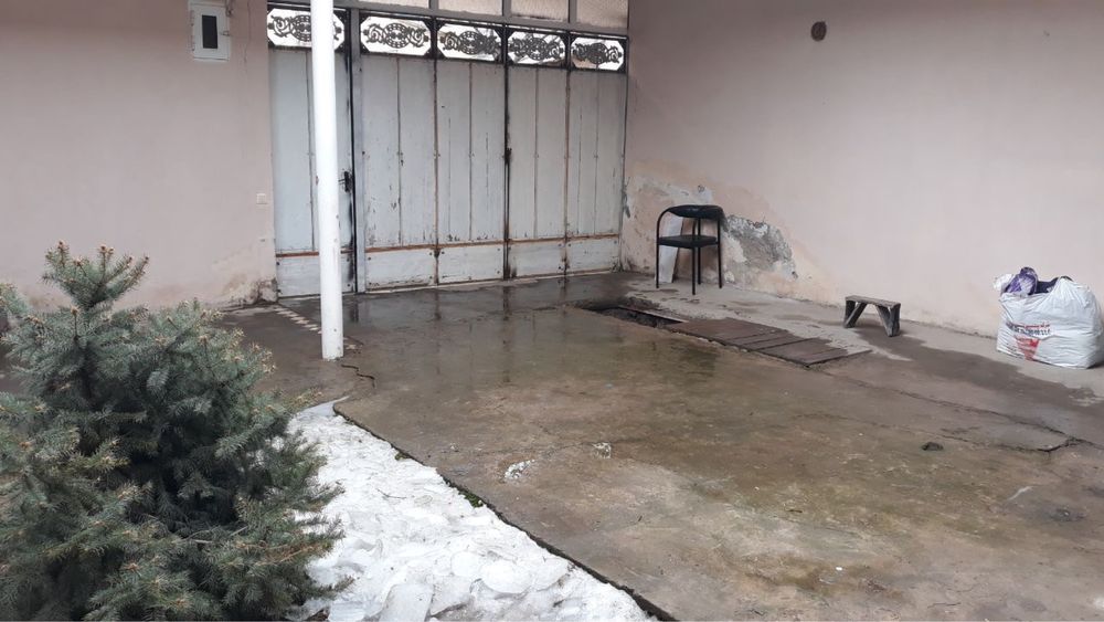 Kottej sotiladi 1.5 sotok