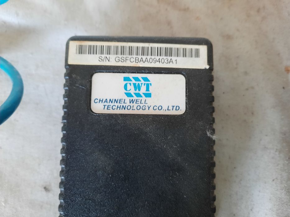 DVR устройство марка HIK VISION модел DS-7204HVI-S/M