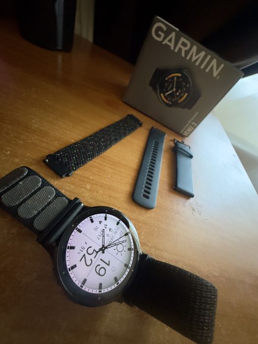 Garmin Venu 3 stare foarte bună + 3 curele și cutie originală