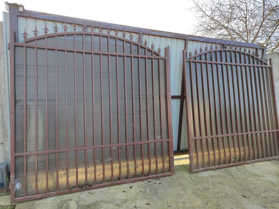 Poarta dubla de vanzare