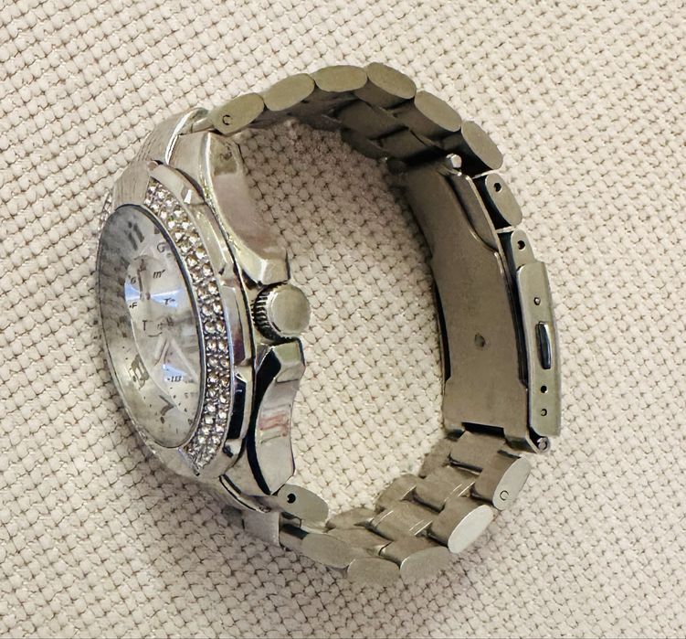 Ceas Guess cu zirconiu