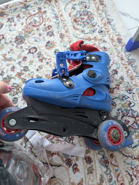 Продам ролики 3000