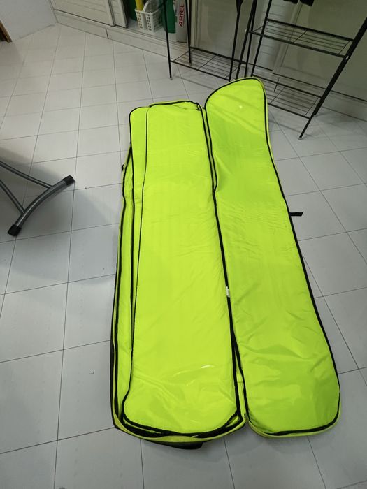 Чехол с колесами для сноубордов/лыж