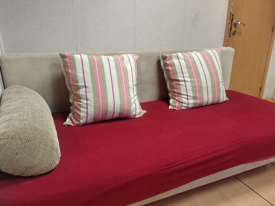 Разтегателен диван с място за съхранение - 160/200 разтегнат