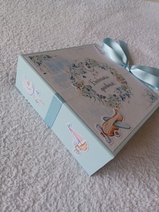 Бебешки албум за момиче и момче и Бебешки дневник подарък за погача