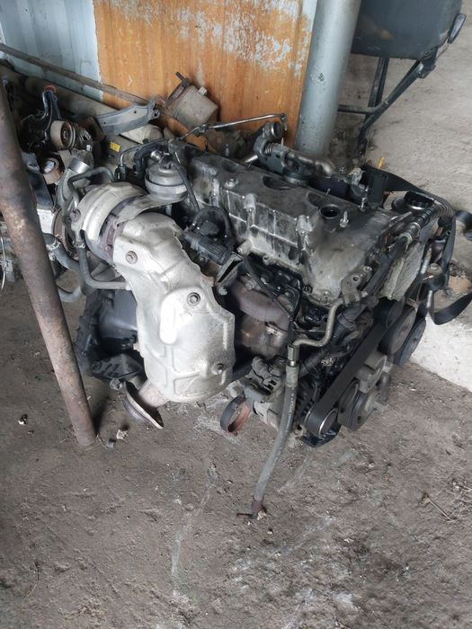 Motor toyota avensis 2.0