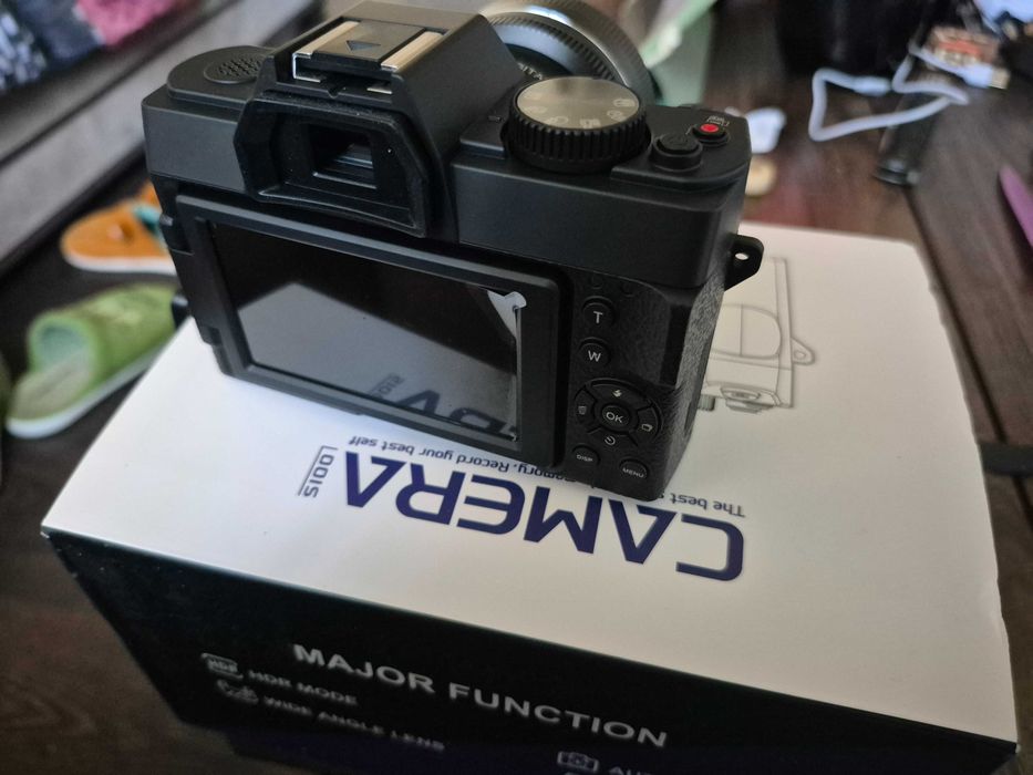 Camera HD pentru VIDEOBLOGGING SAU Fotografiat.  Ideala pentru VACANTE daca vrei sa imortalizezi momentele cu cei dragi