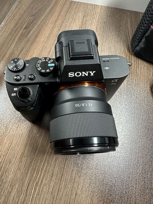Sony A7 II + FE 50mm F1.8 – отлично състояние, до 6000 кадъра