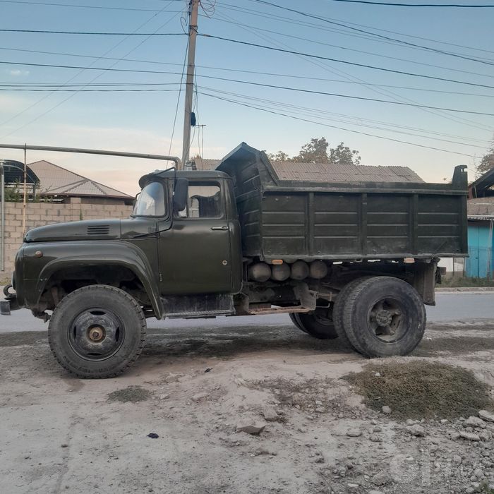 Zil sotiladi varyant ham barter ham bor 1989 yil yurib turgan