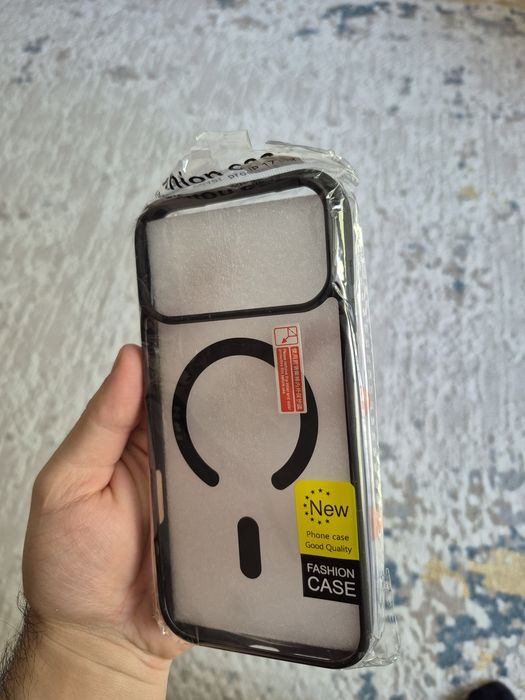 Чехлы на iphone 17 pro max