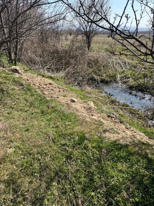 ТОП!!! Земеделска земя от собственик на гл.път Карлово-Бургас
