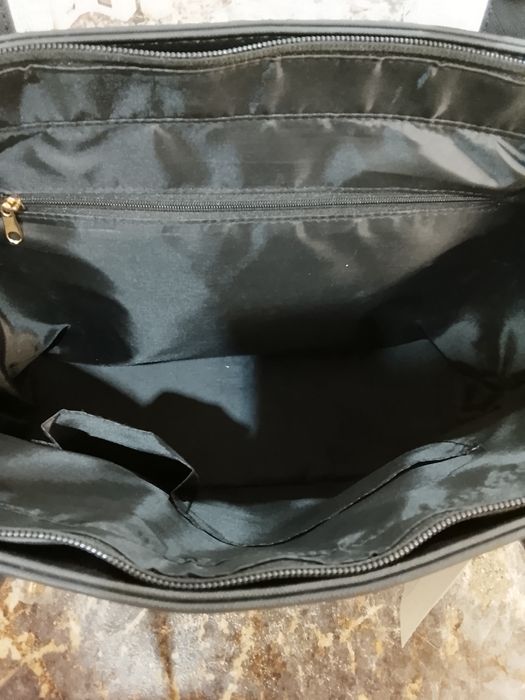 Продам сумку новую.