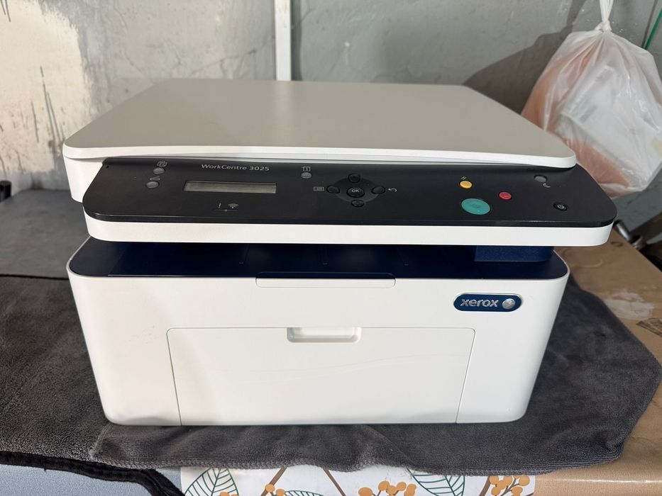 Продам Xerox принтыр