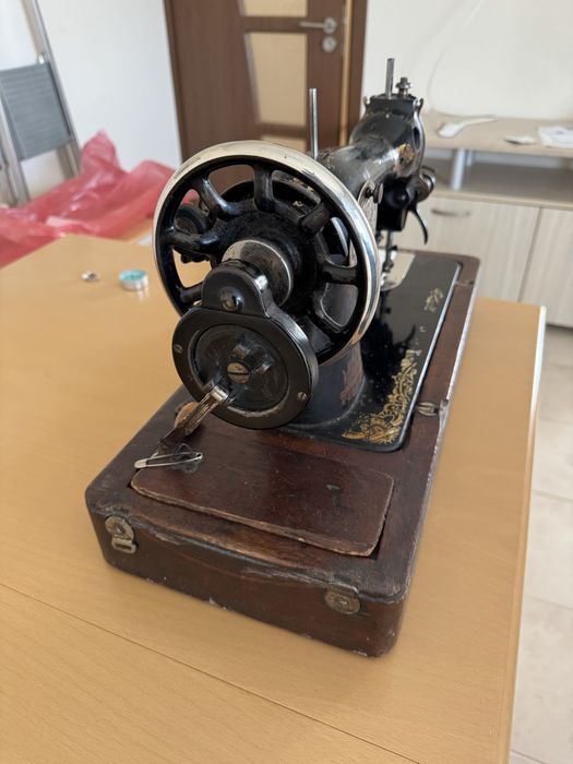 Машина Сингър - Работеща!