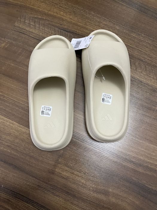 Vand Yeezy Slides