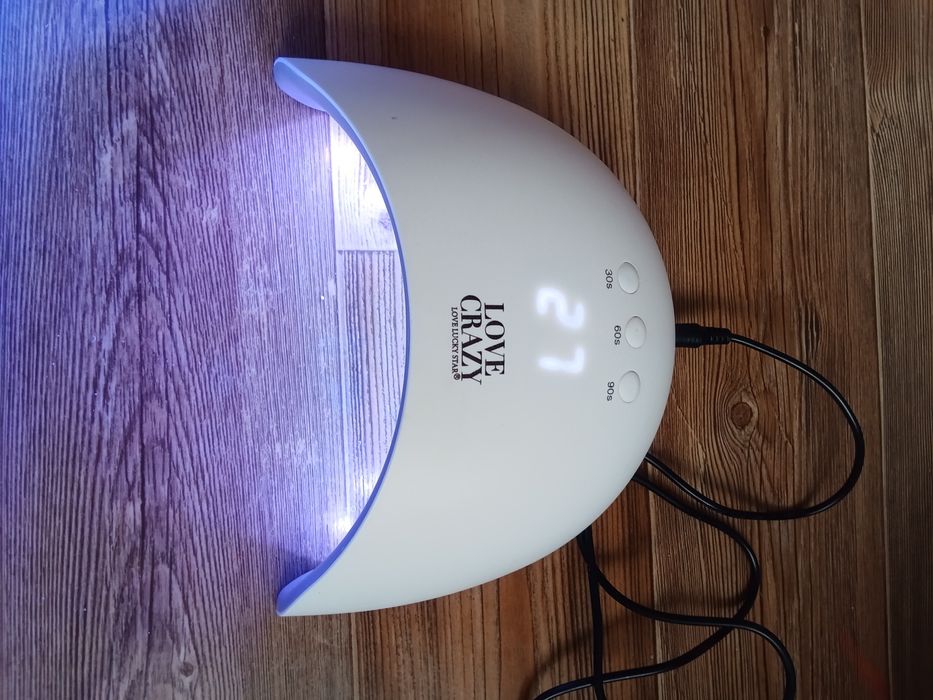 Лампа для сушки геля