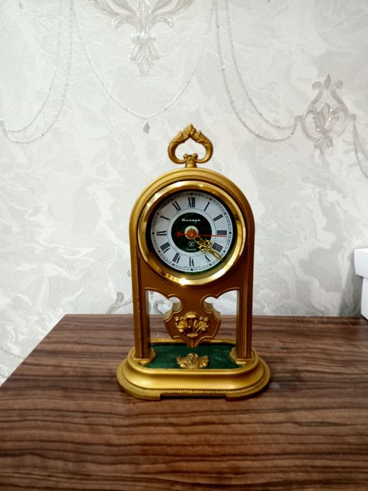 Продам настольные часы СССР