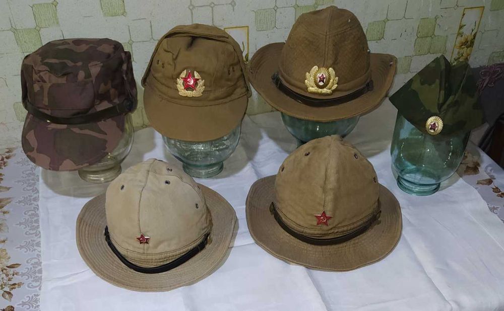 военные  головные уборы панамы  афганки  и  пилотка