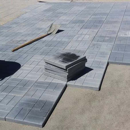Producător - dale de pavaje pavele model 25x25 simplu montaj