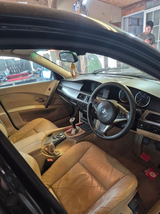 Vând volam bmw e 60 "M"