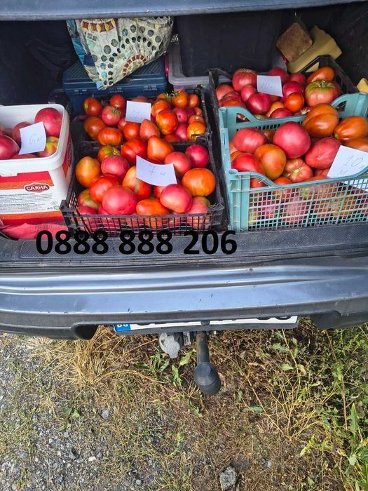Продавам вкусни домати.
