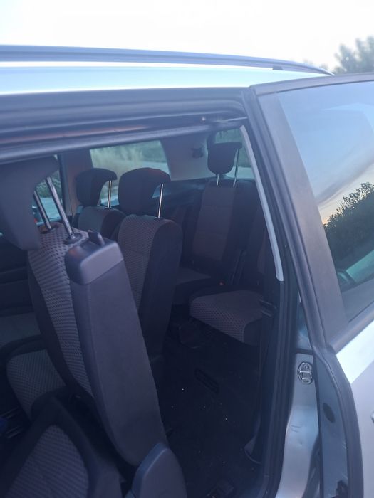 VOLKSWAGEN Sharan 2012 — imagine 4