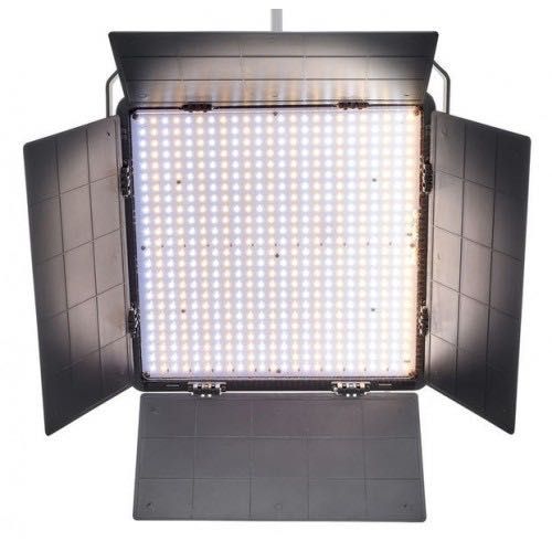 Panou LED cu temperatură de culoare variabilă. Varytec