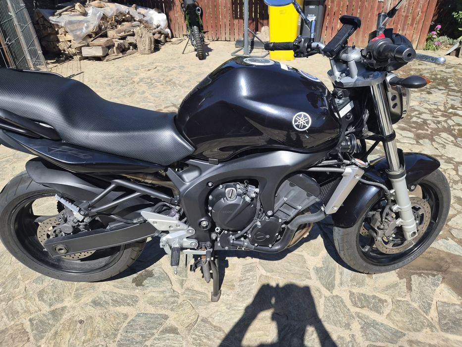Motocicleta Yamaha FZ6N
