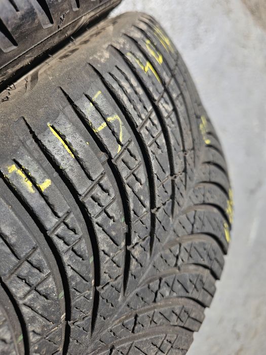 215 40 18 m+s goodyear allseason