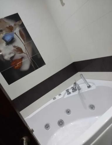 Дава се под наем Многостаен апартамент в Пловдив, Тракия - 150 кв.м за 918 € - Снимка #9