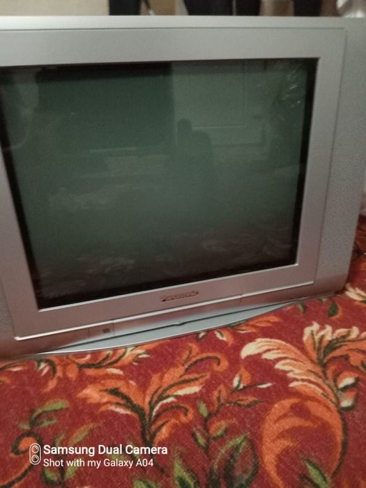 Продам телевизор