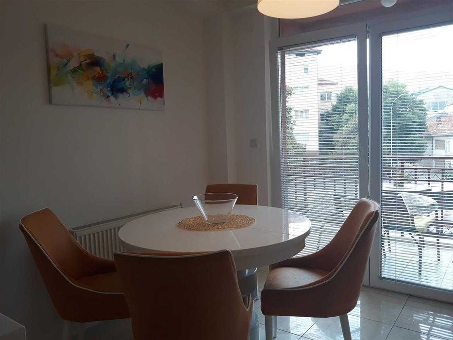 Дава се под наем Двустаен апартамент в Бургас, Възраждане - 53 кв.м за 204 € - Снимка #3