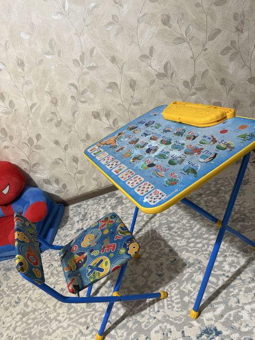 Продам стол и стул детский