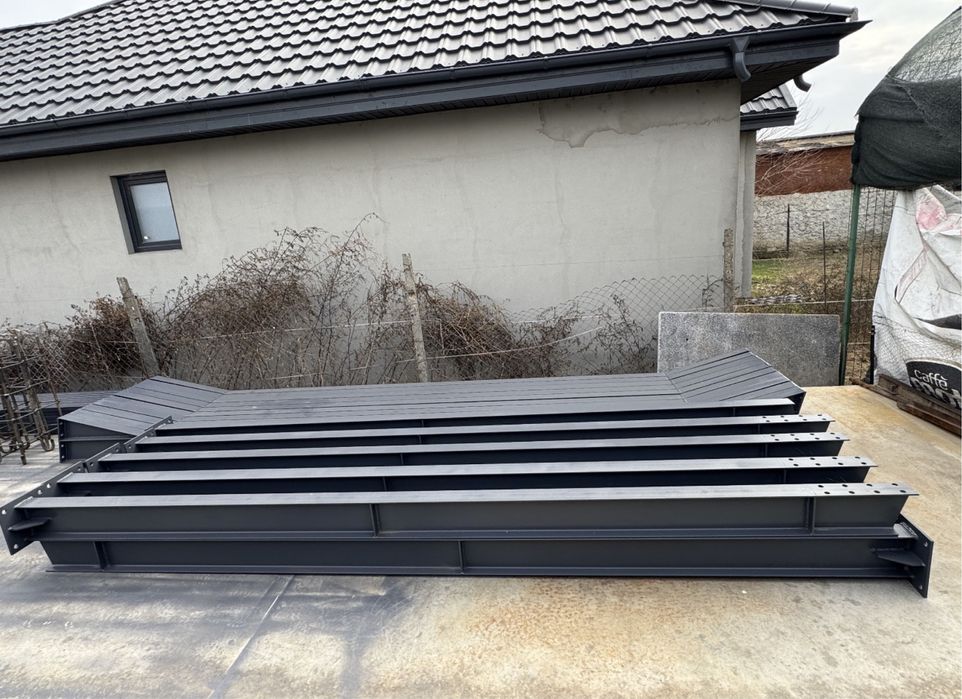 Vand 5 ferme la 10m si 10 stalpi la 4m + cuzineti