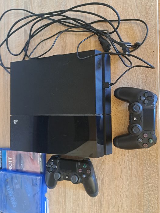 Игровая приставка PS4 500GB