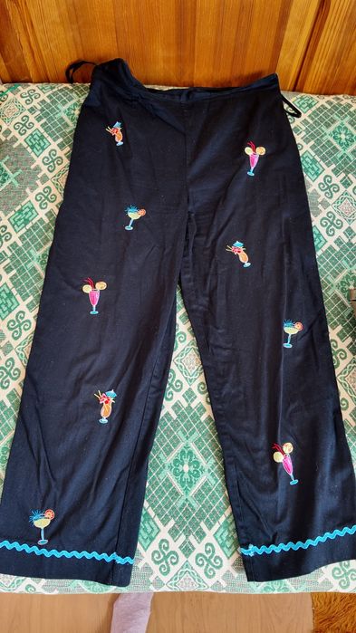 Панталони         .