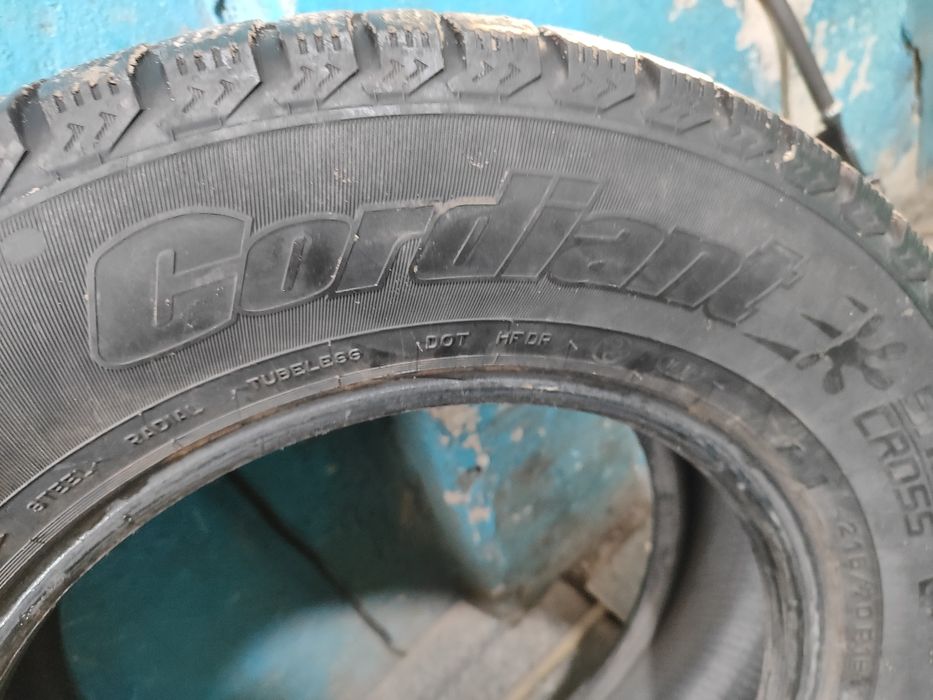 Продам авто-шины на 16