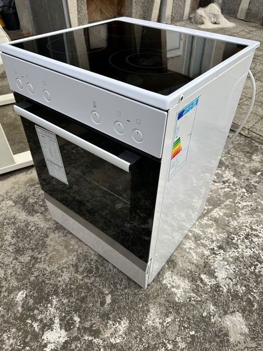 Свободно стояща готварска печка Бош/BOSCH