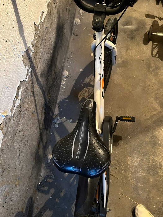 Продавам два броя детски велосипеда