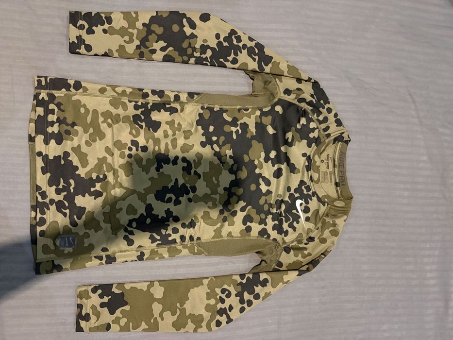 Компресивна блуза Nike (camo)