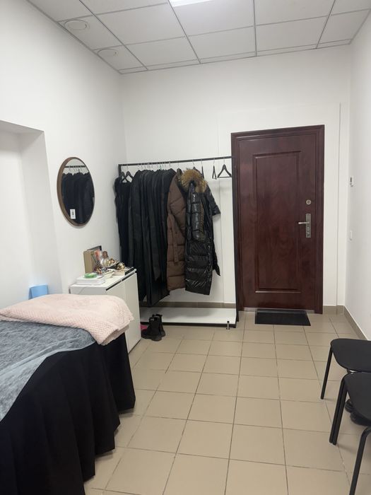 Сдаётся кушетка в аренду. Офис 33