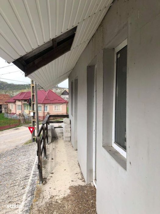 Casa P+M 88 mp, teren 496 mp, langa Cetatea Ciceului – Ciceu Corabia